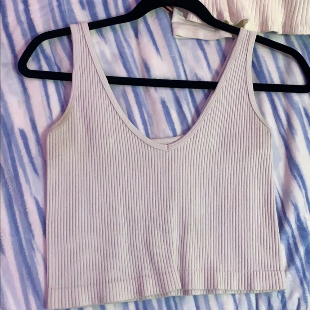 white tank top✨